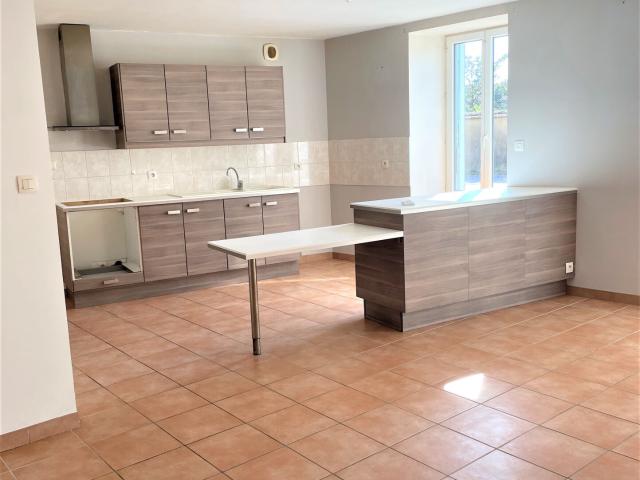Appartement 3 pièces, 86 m² à louer à Anneyron 26140