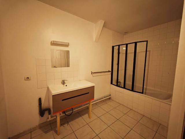 Appartement 3 pièces, 86 m² à louer à Aubergenville 78410