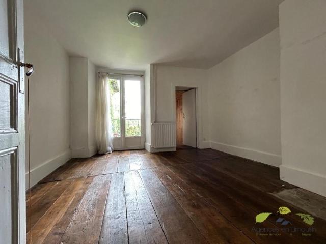 Appartement 3 pièces, 86 m² à louer à Saint Léonard de Noblat 87400