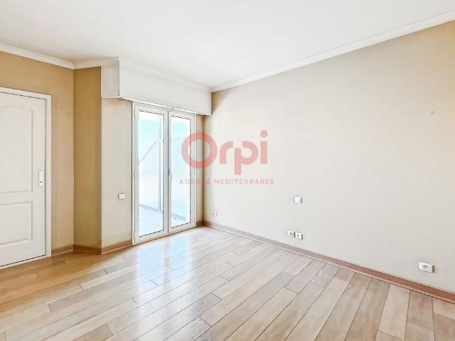 Appartement 3 pièces, 88 m² à louer à Fréjus 83600