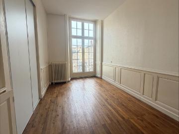 Appartement 3 pièces, 88 m² à louer à Poitiers 86000