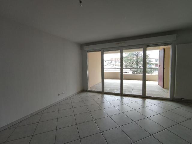 Appartement 3 pièces, 89 m² à louer à Manosque 04100