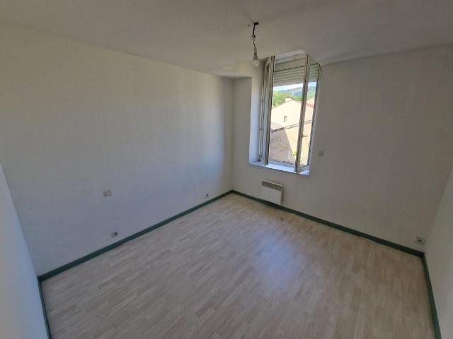 Appartement 3 pièces, 89 m² à louer à Mazamet 81200