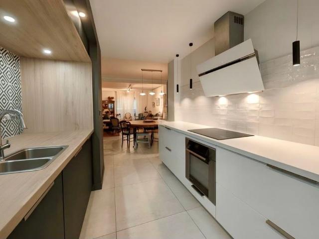Appartement 3 pièces, 93 m² à louer à Grenoble 38000
