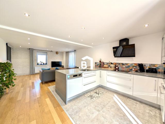 Appartement 3 pièces 93 m²