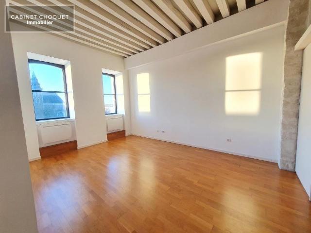 Appartement 3 pièces 93 m²