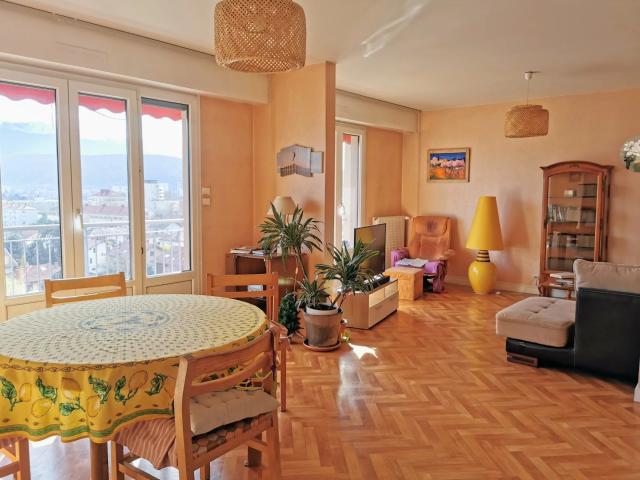 Appartement 3 pièces 93 m²