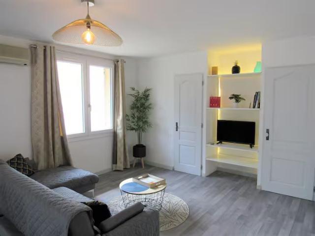 Appartement 3 pièces, 90 m² à louer à Villeneuve lès Avignon 30400