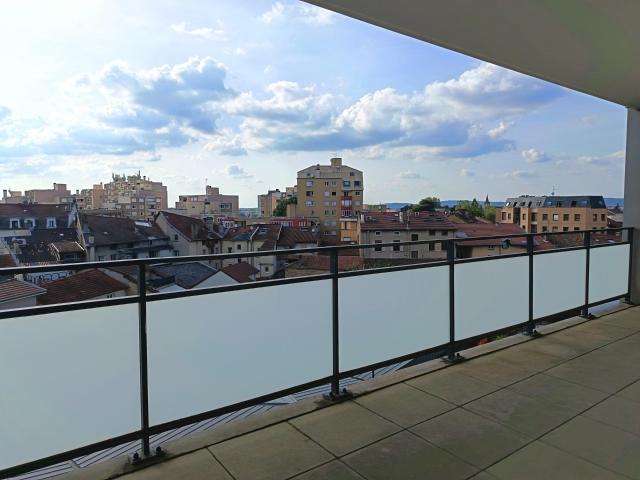 Appartement 3 pièces, 90 m² à louer à Bourgoin Jallieu 38300