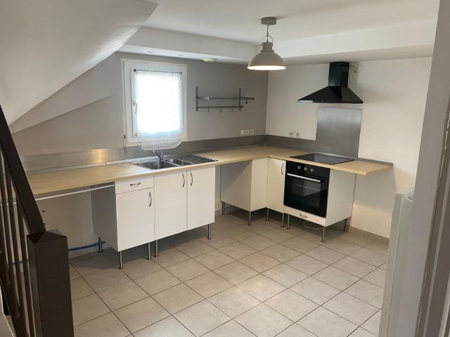 Appartement 3 pièces, 90 m² à louer à Courthézon 84350