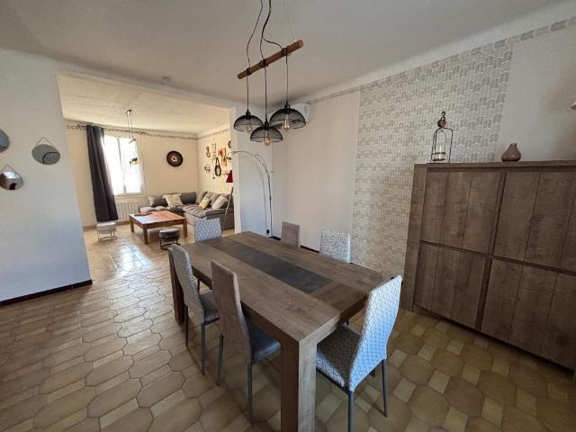 Appartement 3 pièces, 90 m² à louer à Marguerittes 30320