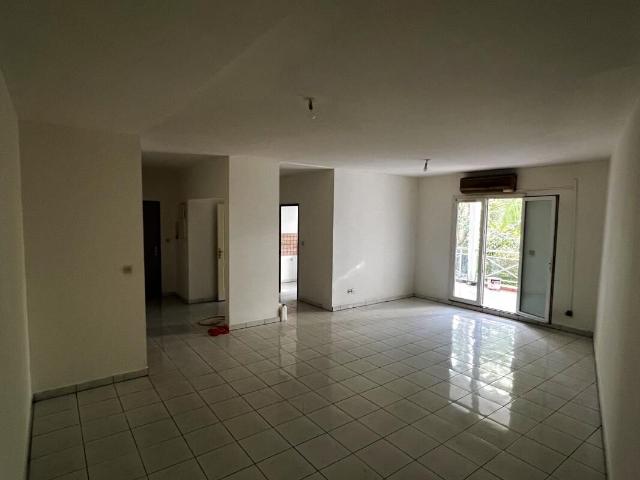 Appartement 3 pièces, 90 m² à louer à Saint Denis 97490