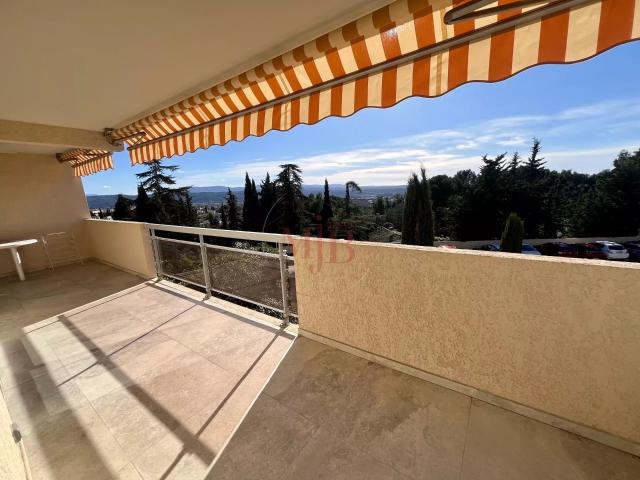 Appartement 3 pièces 90 m²