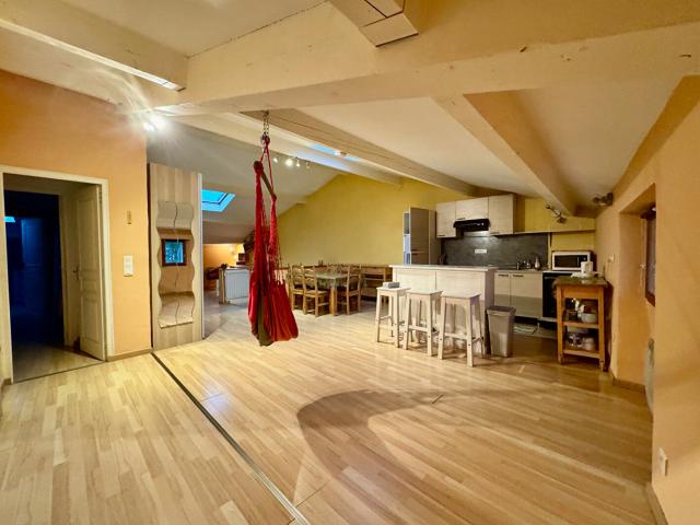 Appartement 3 pièces 81 m²