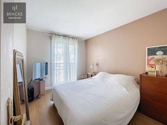 Appartement 3 pièces 92400 33