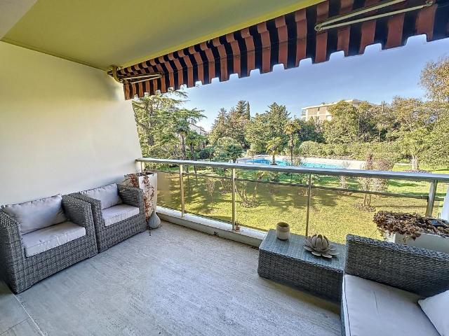 Appartement 3 pièces, 92 m² à louer à Cannes 06400