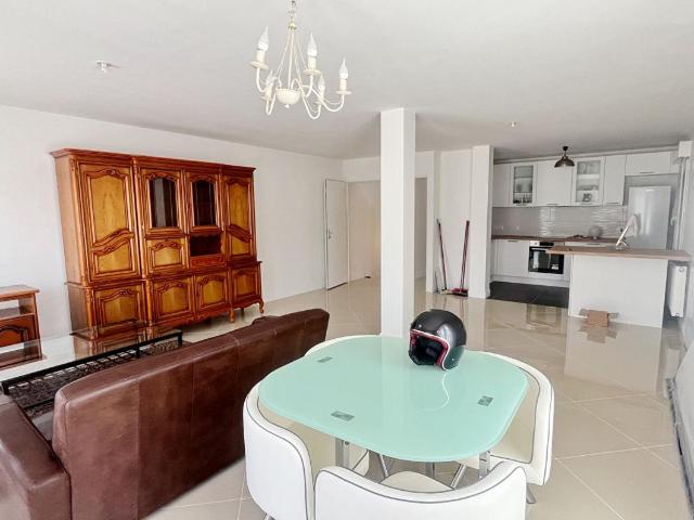 Appartement 3 pièces, 94 m² à louer à Bezons 95870