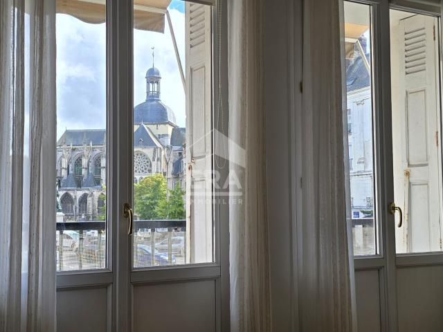 Appartement 3 pièces 94 m²