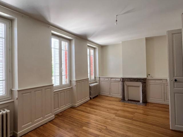 Appartement 3 pièces 94 m²