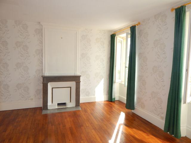 Appartement 3 pièces, 95 m² à louer à Annonay 07100