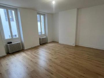 Appartement 3 pièces, 98 m² à louer à Blaye 33390