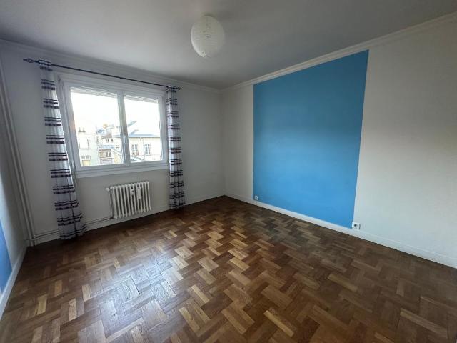Appartement 3 pièces, 99 m² à louer à Limoges 87000