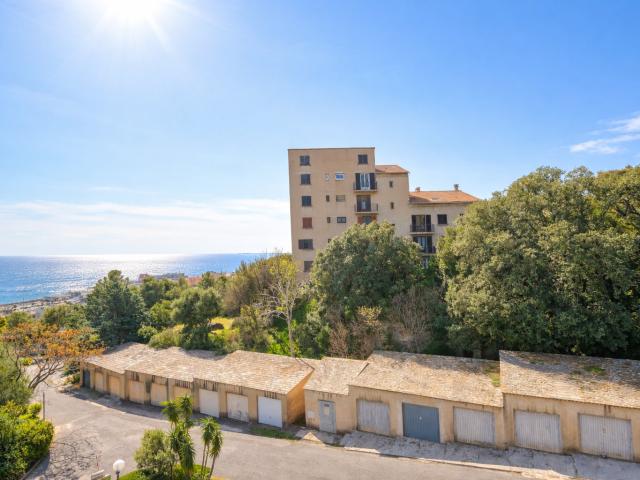 Appartement 3 pièces 99 m²