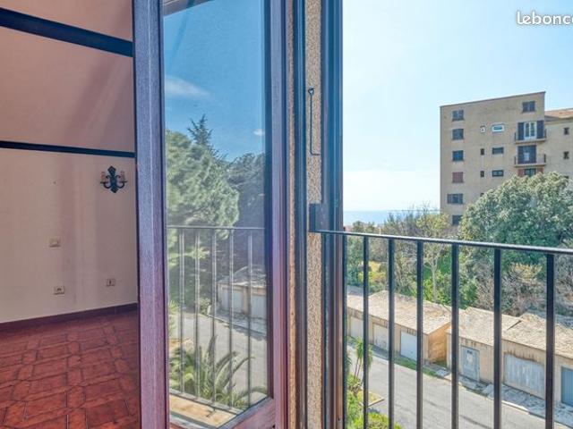 Appartement 3 pièces 99 m²