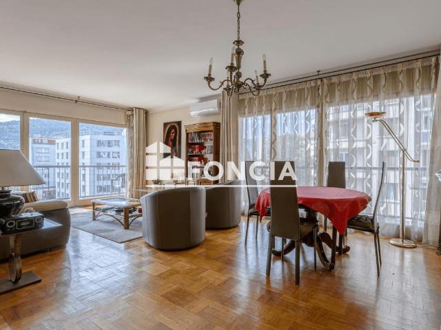 Appartement 3 pièces 101 m²
