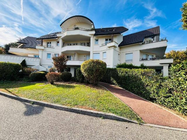 Appartement 3 pièces 101 m²