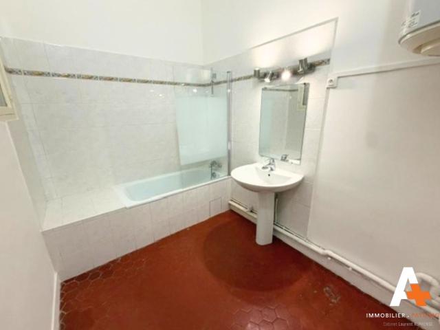 Appartement 101 m2 T3 Malmousque/Corniche Kennedy