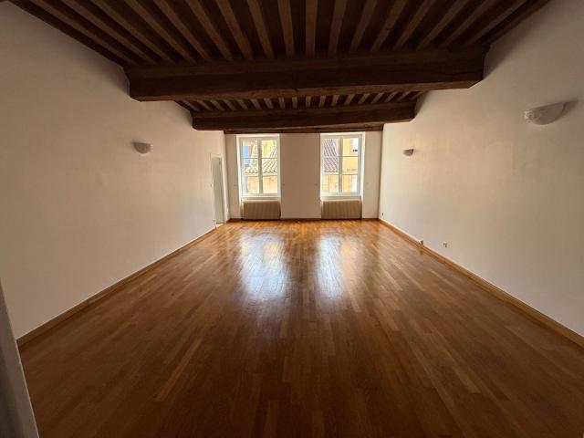 Appartement 3 pièces 102 m²
