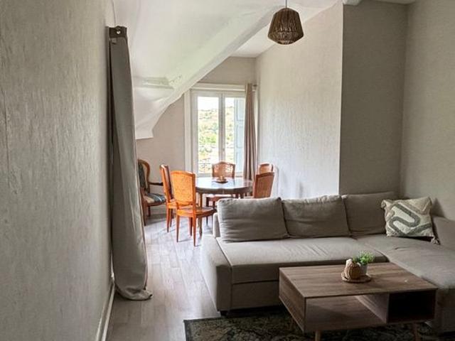 Appartement 3 pièces, 102 m² à louer à Le Chambon Feugerolles 42500