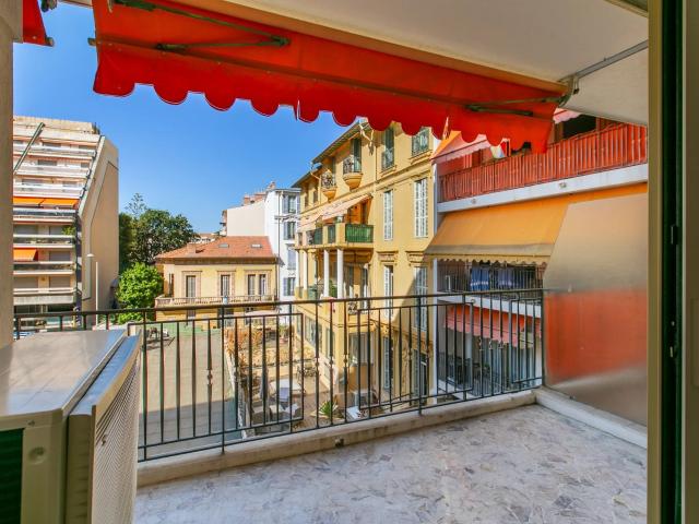 Appartement 3 pièces 103 m²