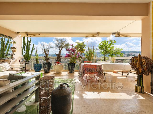 Appartement 3 pièces 103 m²