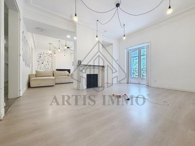 Appartement 3 pièces 103 m²