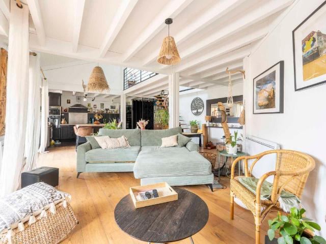 Appartement 3 pièces 104 m²