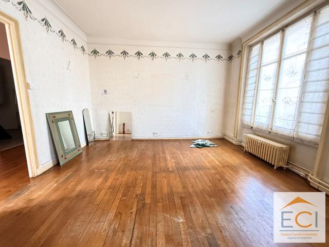 Appartement 3 pièces 104 m²