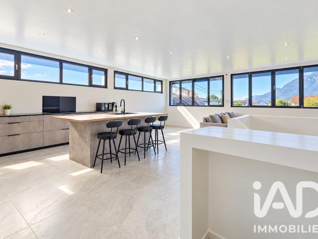 Appartement 3 pièces 104 m²