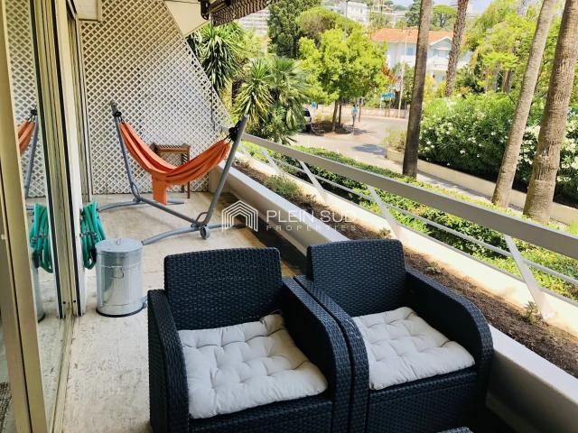 Appartement 3 pièces, 104 m² à louer à Cannes 06400