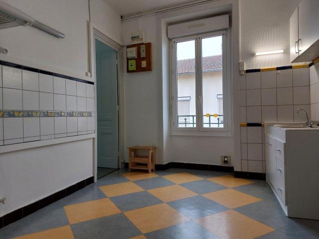 Appartement 3 pièces, 104 m² à louer à Meximieux 01800