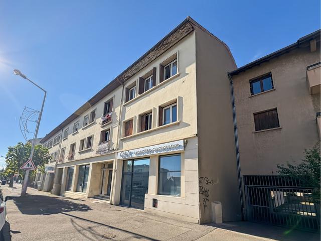 Appartement 3 pièces 111 m²
