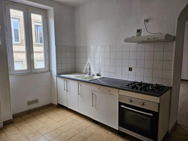 Appartement 3 pièces, 116 m² à louer à Saint Benoît de Carmaux 81400