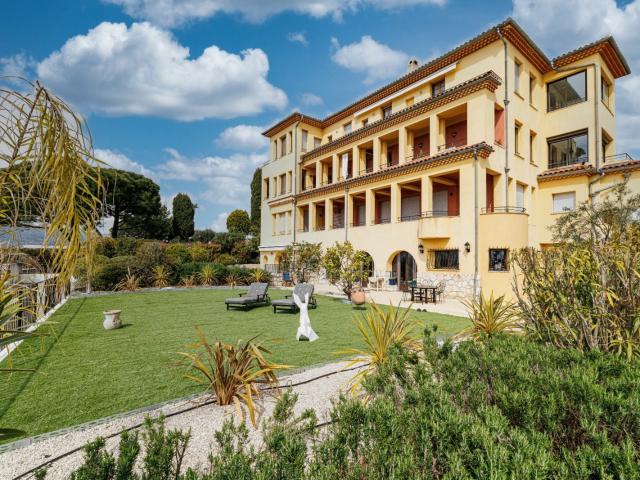 Appartement 3 pièces 118 m²