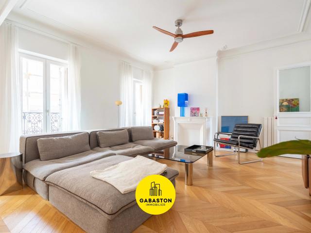 Appartement 3 pièces 130 m²