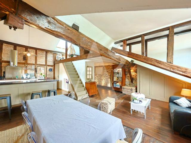 Appartement 3 pièces 132 m²