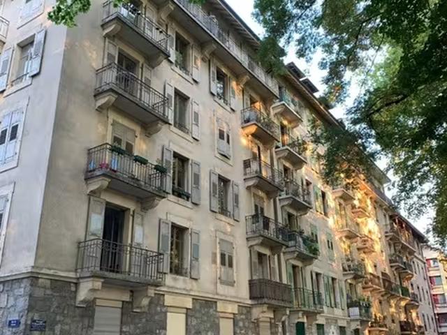 APPARTEMENT 3 PIECES