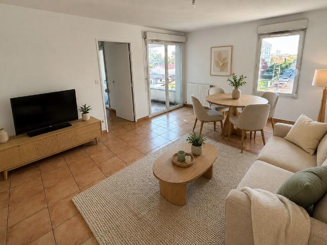 Appartement 3 pièces 1 364 m²