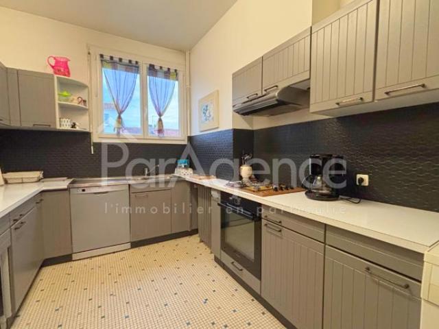 Appartement 3 pièces 300 m de la plage