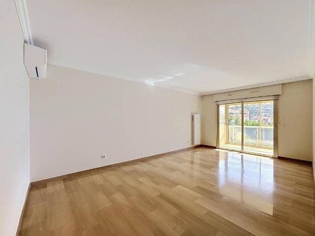 APPARTEMENT 3 PIECES VIDE 21 Rue Konigstein Résidence Royal